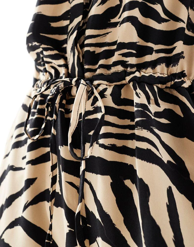 Monki Monki oversized jumpsuit with collar in beige animal print 3