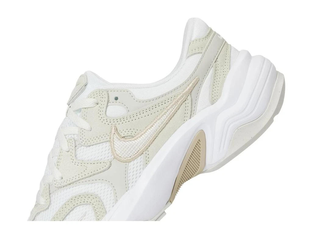 NIKE Al8 6