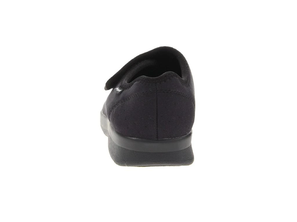 Propet Cush 'N Foot 5