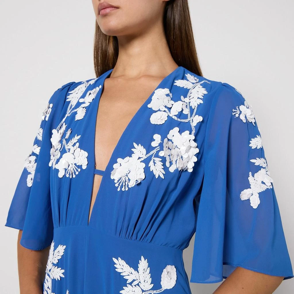 Shop Hope & Ivy Eloise Plunge Maxi Dress on Sale at BeyondStyle  Get 70%  Off Hope & Ivy Eloise Plunge Maxi Dress with Limited-Time Flash Deals,  Exclusive Discounts, and Special Offers.