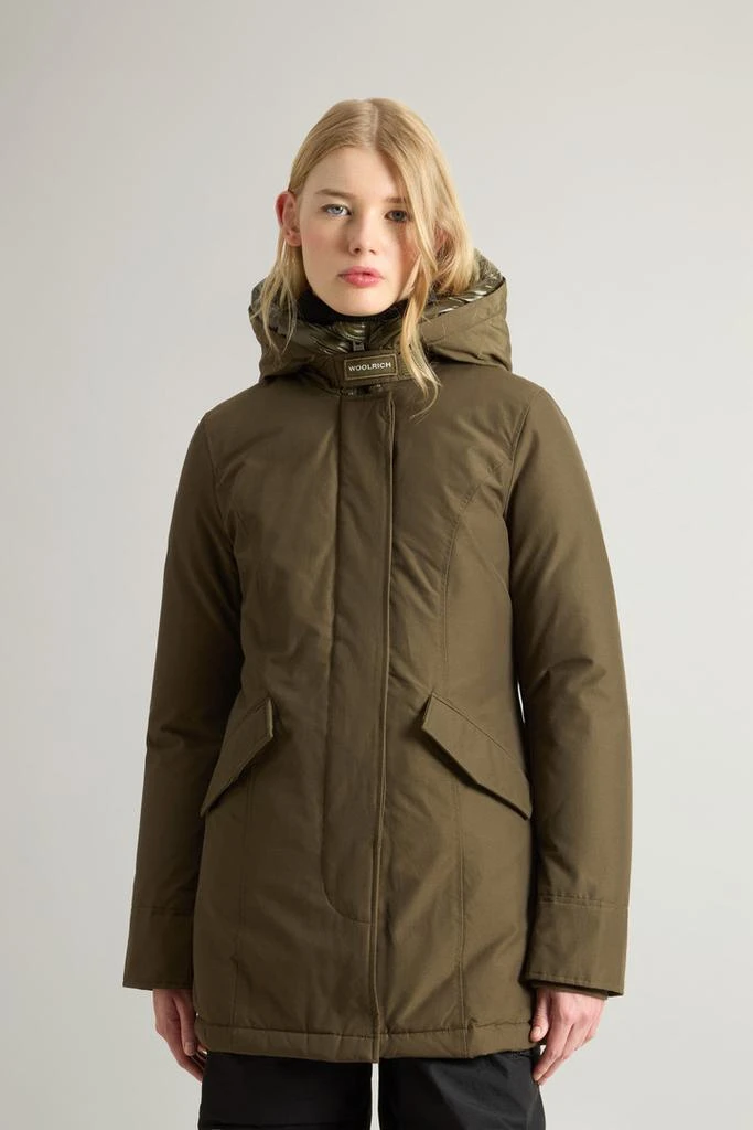 WOOLRICH Arctic Parka in Ramar Cloth - Women - Green 1