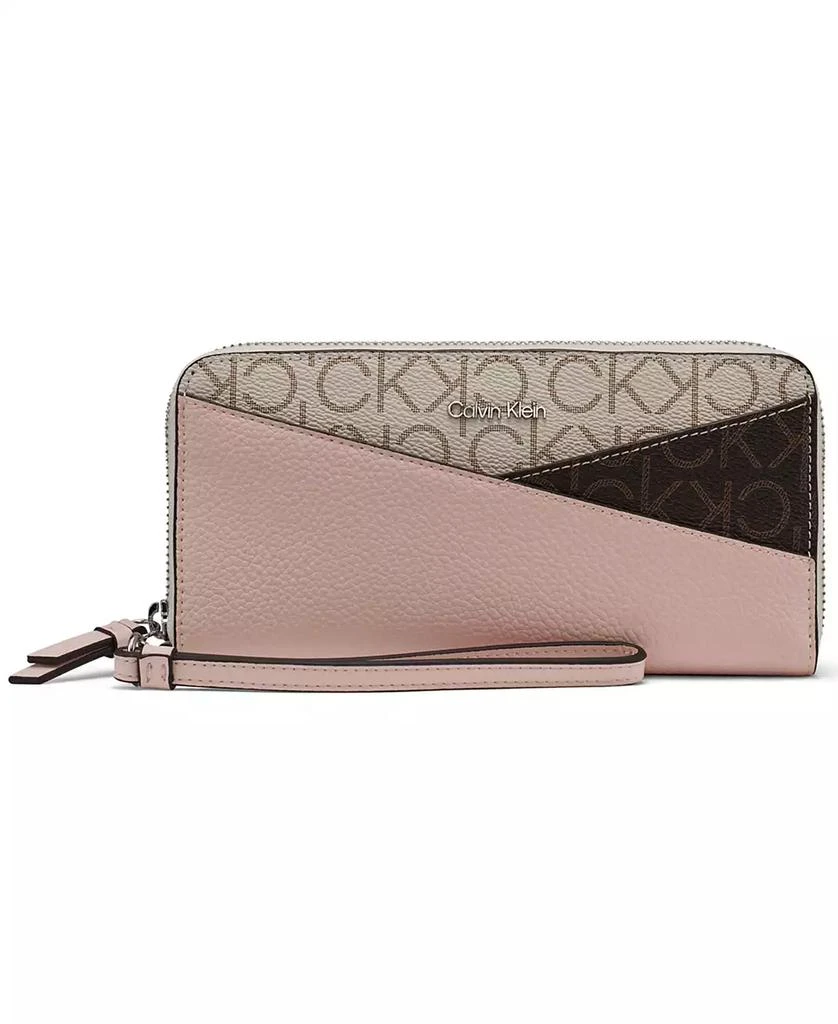 Calvin Klein Women
s Audrey Signature Wallet
