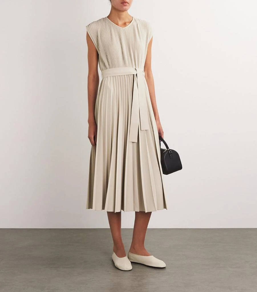 Max Mara Jersey Pleated Midi Dress - Dresses & Skirts - BeyondStyle Max Mara Jersey Pleated Midi Dress - Dresses & Skirts - BeyondStyle