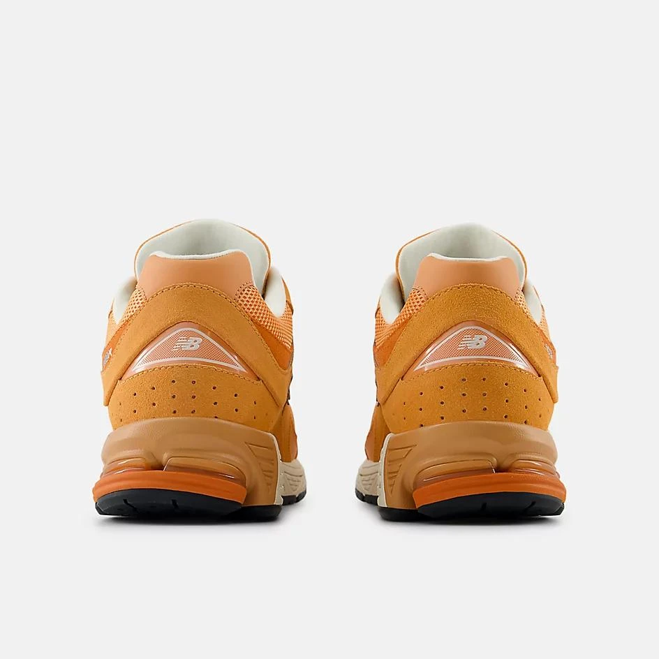 New Balance 2002R 5