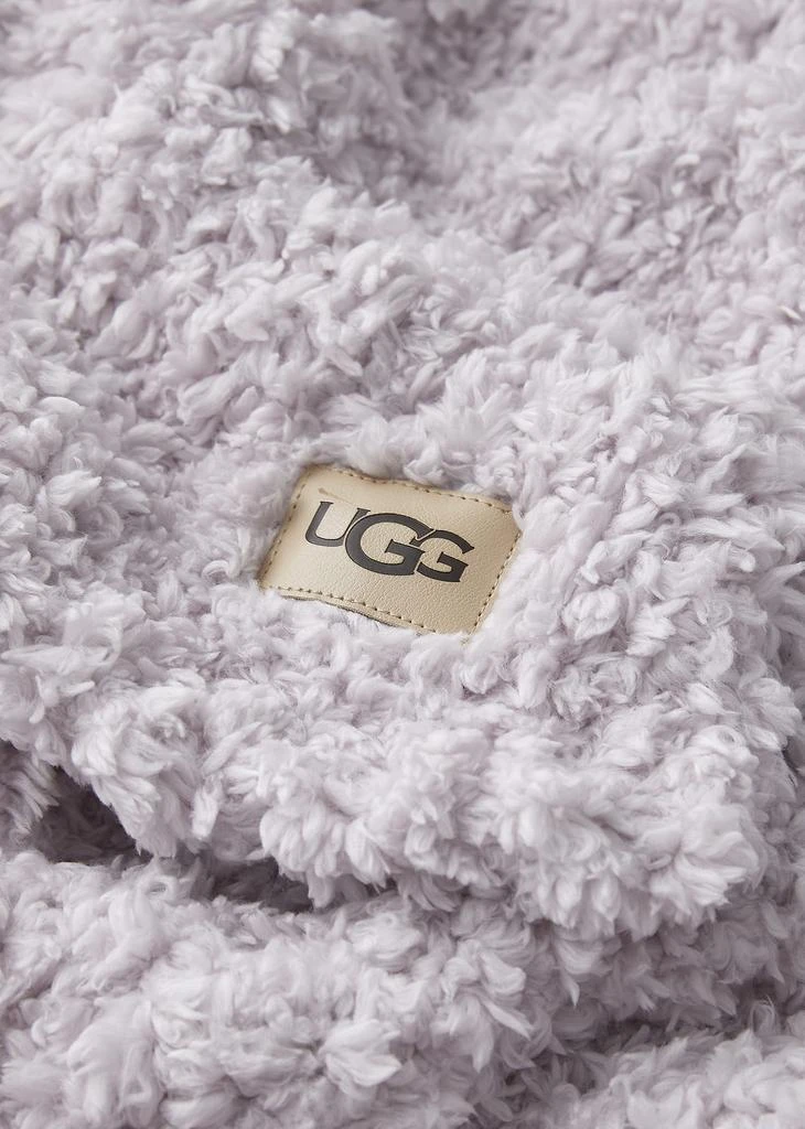 UGG Hollis Throw Blanket 2