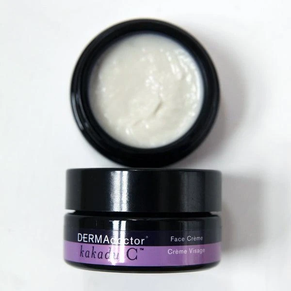 DERMAdoctor DERMAdoctor Kakadu C Face Creme 4