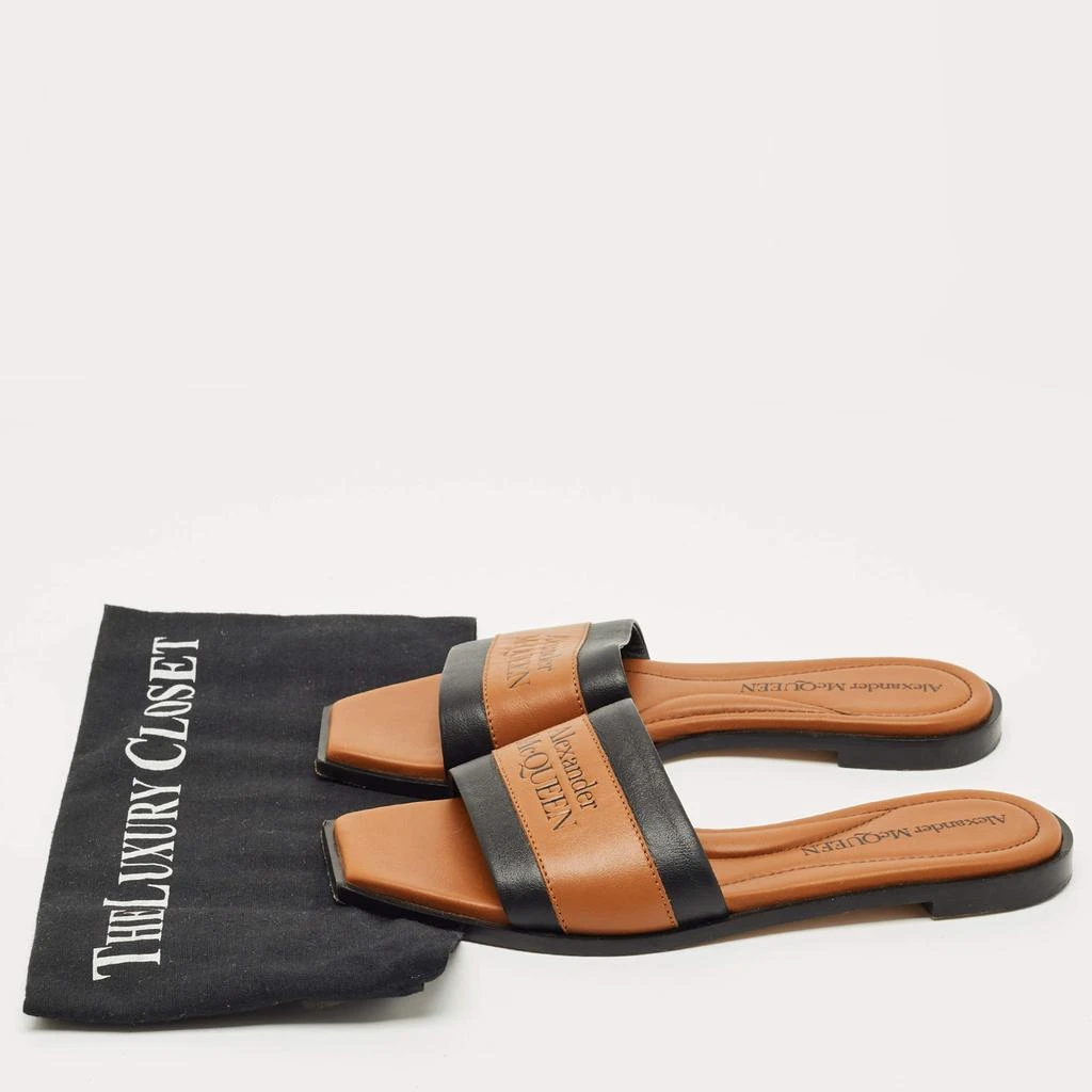 Alexander McQueen, black and brown slip on Shop Alexander McQueen Brown/Black Leather Flats Slide Size  main image 4