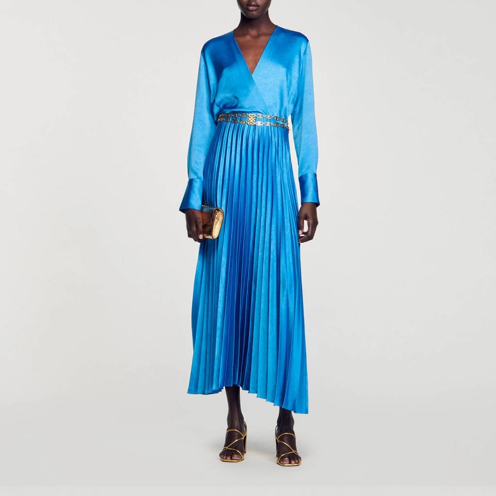 Shop Pleated Satin-Effect Maxi Dress on Sale at BeyondStyle  Get 70% Off  Pleated Satin-Effect Maxi Dress with Limited-Time Flash Deals, Exclusive  Discounts, and Special Offers. Enjoy Unbeatable Savings on Pleated  Satin-Effect