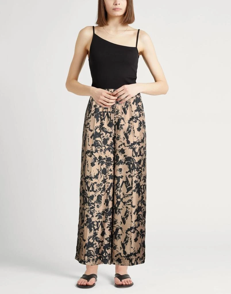 Max Mara Casual pants 2