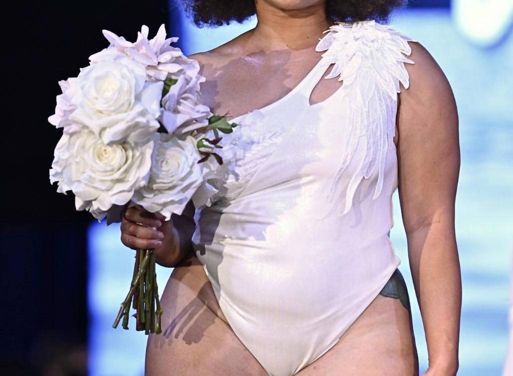 Gyv Me Body Gyv Me Body - Countess One Piece