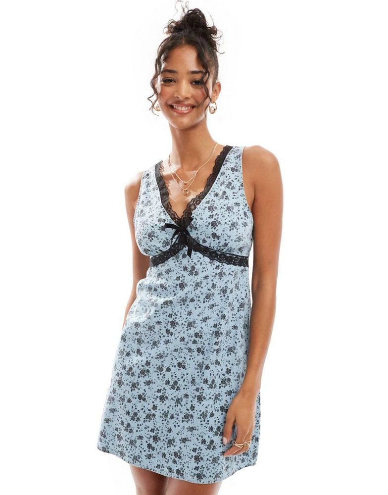 ASOS ASOS DESIGN soft denim mini dress in printed daisy 4