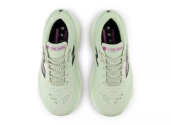 New Balance Fresh Foam X More v5 4