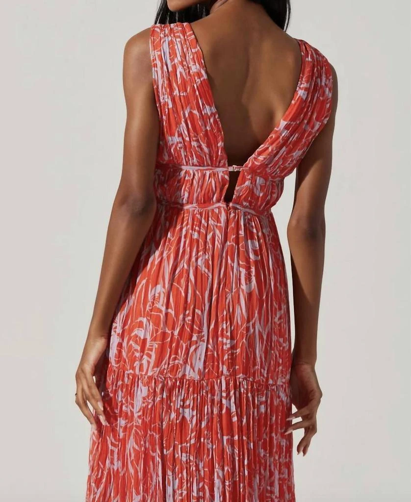 ASTR Pescadero Pleated Maxi Dress In Red/orange Abstract 5