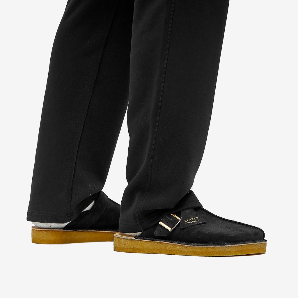 Amazon.com | Clarks Men's Trek Mule | Mules & Clogs - 靴