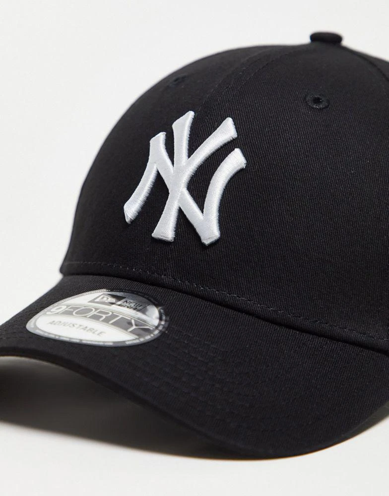 New Era New Era NY Yankees 9forty cap in black 3
