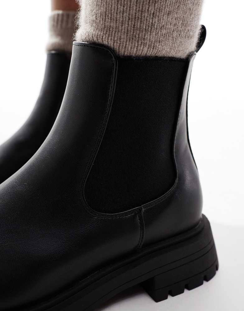 ASOS ASOS DESIGN Adjust chunky chelsea boots in black
