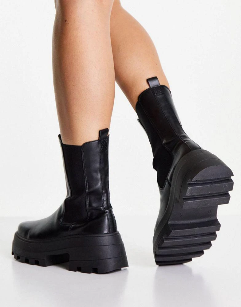 ASOS ASOS DESIGN Ada chunky chelsea boots in black 2