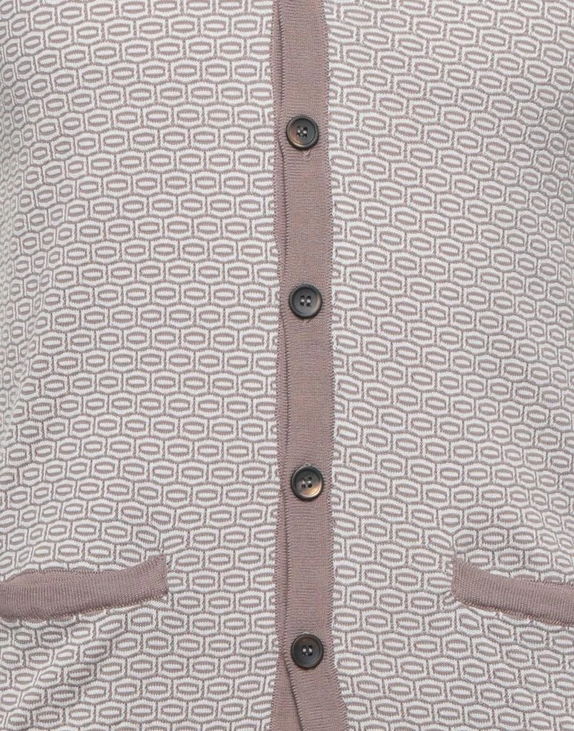 RODA Cardigan 4