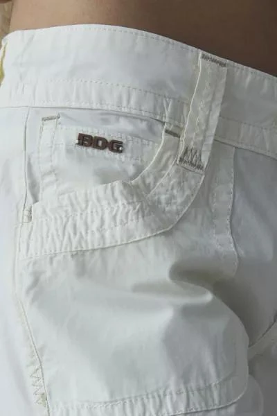 BDG BDG Kayla Low-Rise Crop Cargo Pant 3