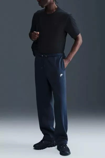 NIKE Nike Club Fleece Open Hem Sweatpant 1
