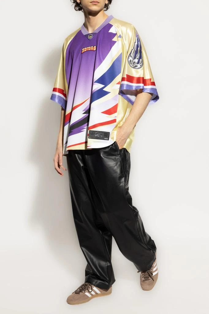 Adidas V-neck T-shirt 2