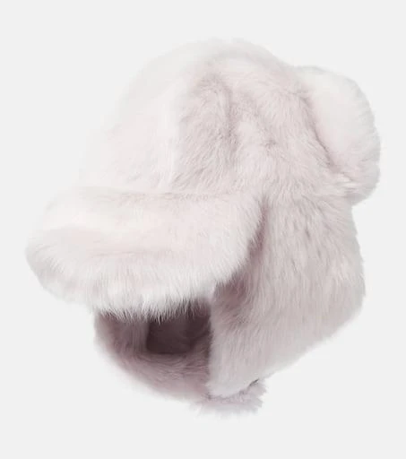 Burberry Shearling hat 4