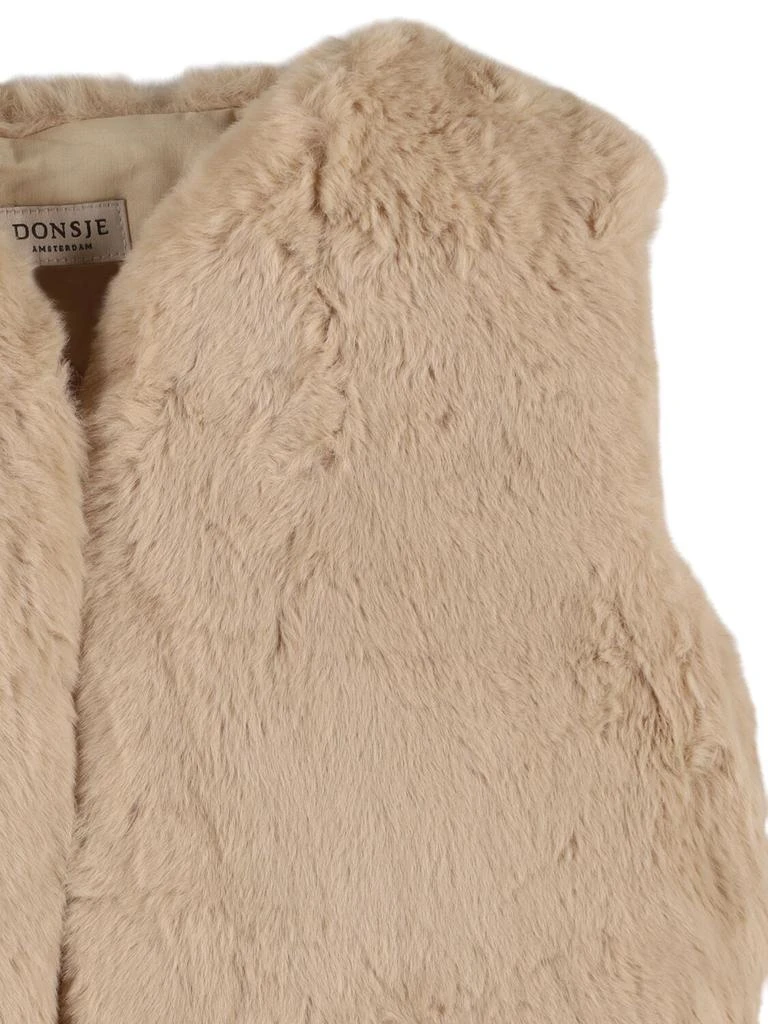 DONSJE Plush Vest 1