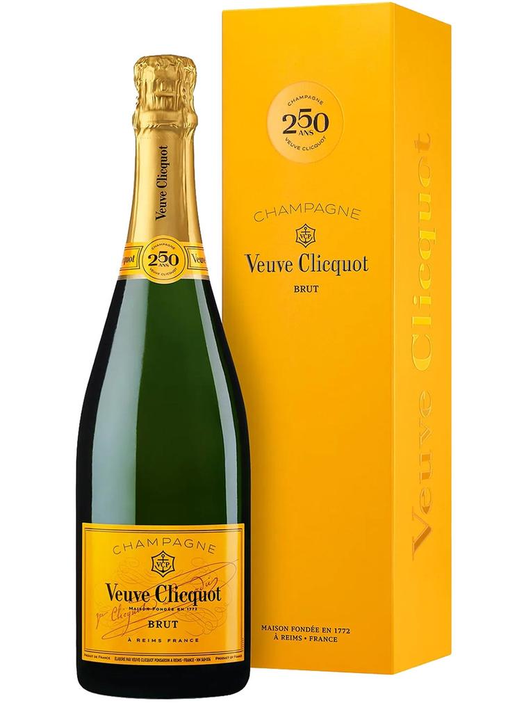 Veuve Clicquot Yellow Label Champagne NV Eco Gift Box