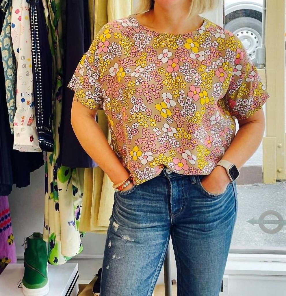 ATTIC AND BARN Alonso Blouse In Beige/rose