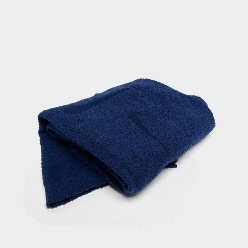 NIKE Nike Phoenix Cozy Boucle Blanket 5