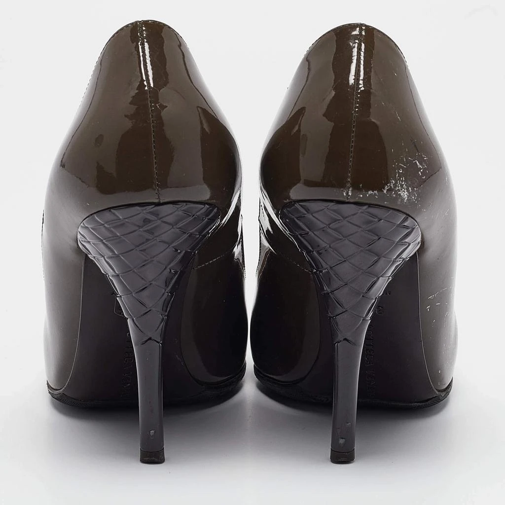 Bottega Veneta Bottega Veneta Grey Patent Leather Pointed Toe Pumps Size 38.5 5