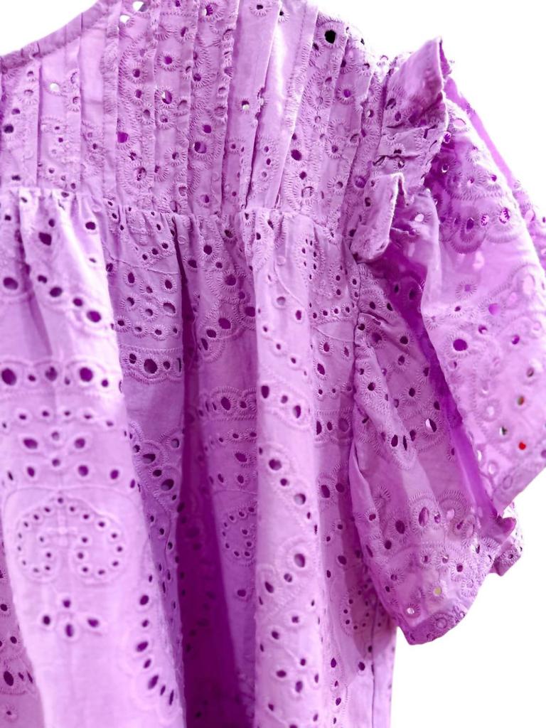 Country Gentleman Country Gentleman - Tucked Detail Eyelet Lace Top