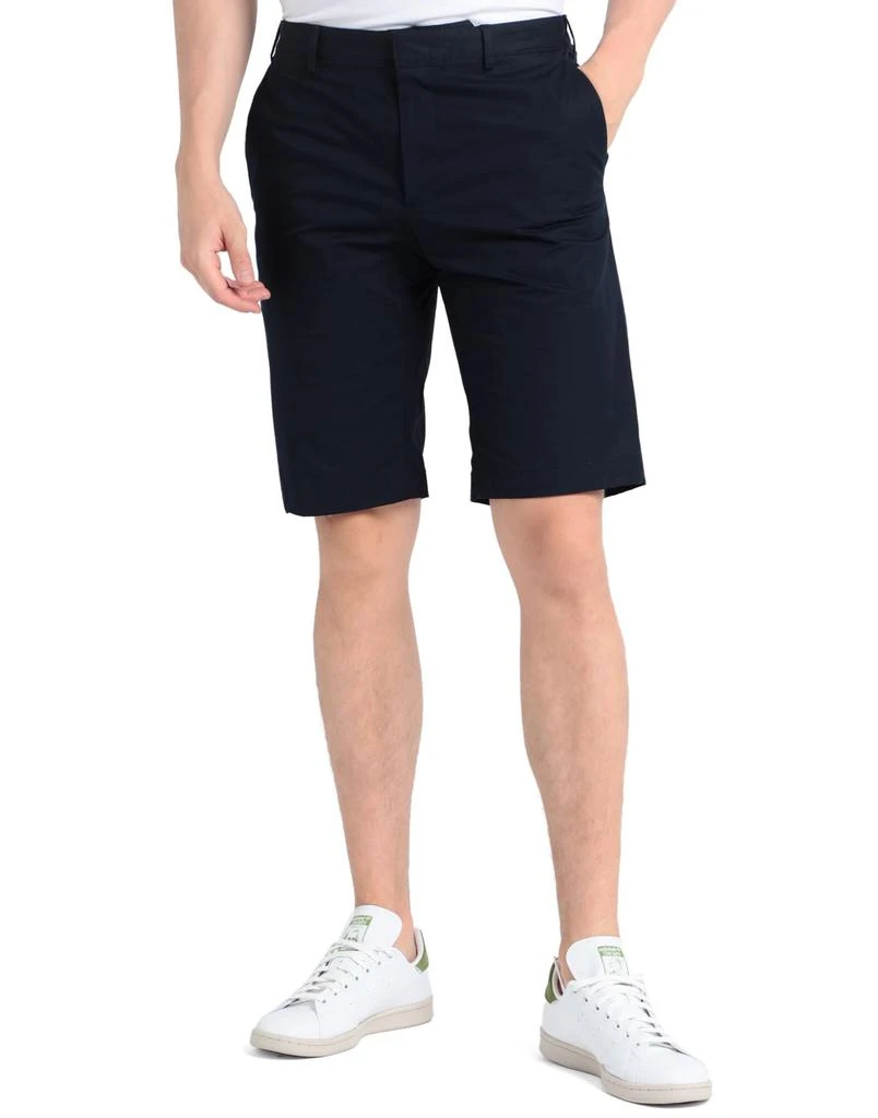 TOMMY HILFIGER Shorts & Bermuda 2