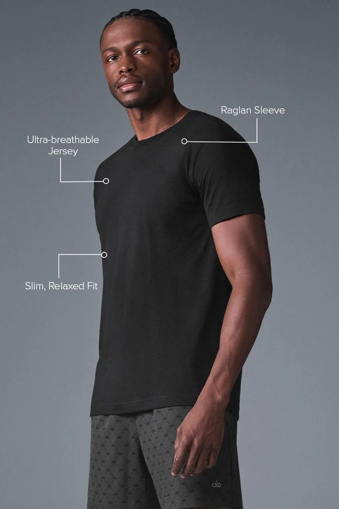 Alo Triumph Raglan Tee - Black 2