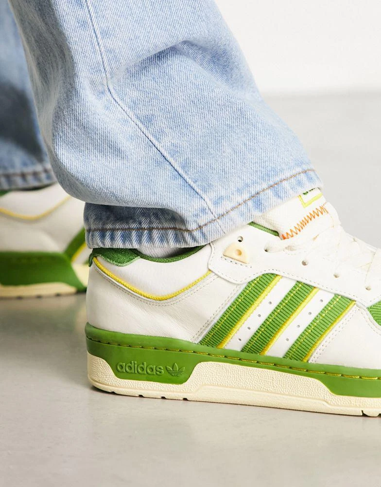 adidas Originals adidas Originals Rivalry Low 86 trainers in white and green 3