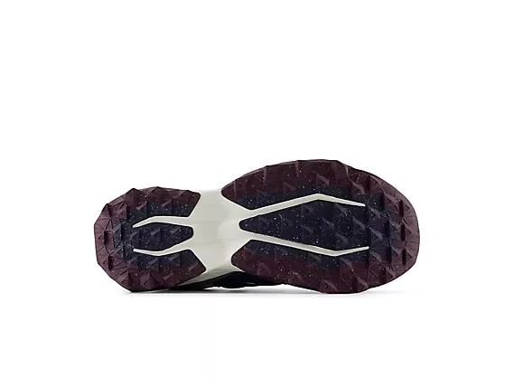 New Balance Tektrel 5