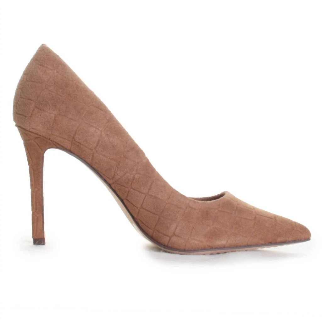 Vince Camuto Vince Camuto - Women
s Savilla Pump Heels 6