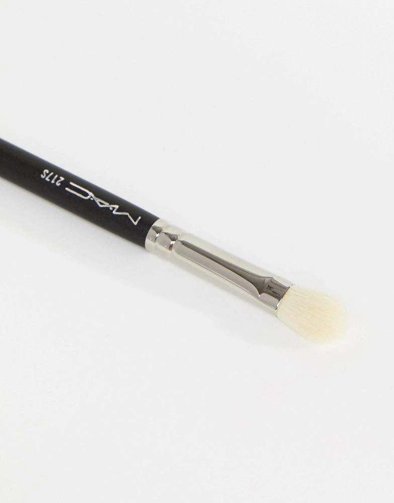 MAC MAC 217S Blending Brush 3
