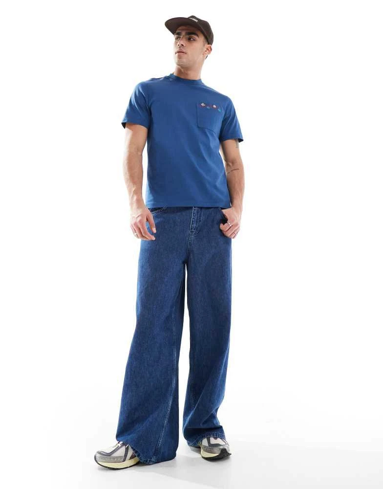 Farah Farah stacy t-shirt in blue with pocket embroidery 2