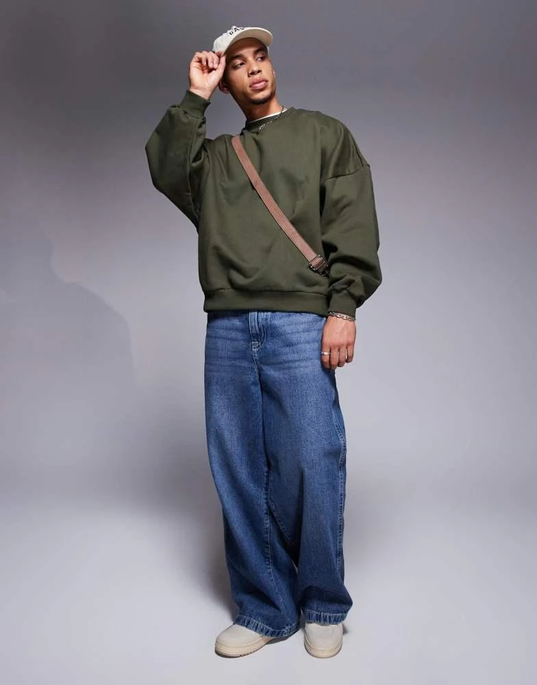 ASOS ASOS DESIGN premium heavyweight extreme oversized sweatshirt 400gsm in dark green 2