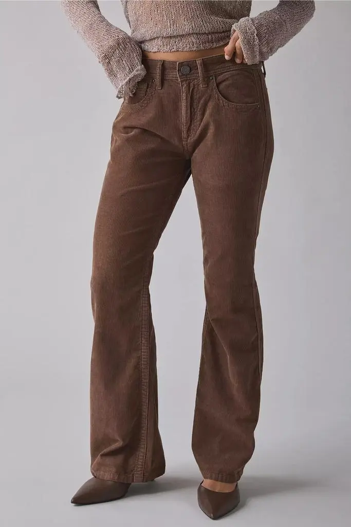 BDG BDG Teo Relaxed Low-Rise Bootcut Corduroy Pants 3