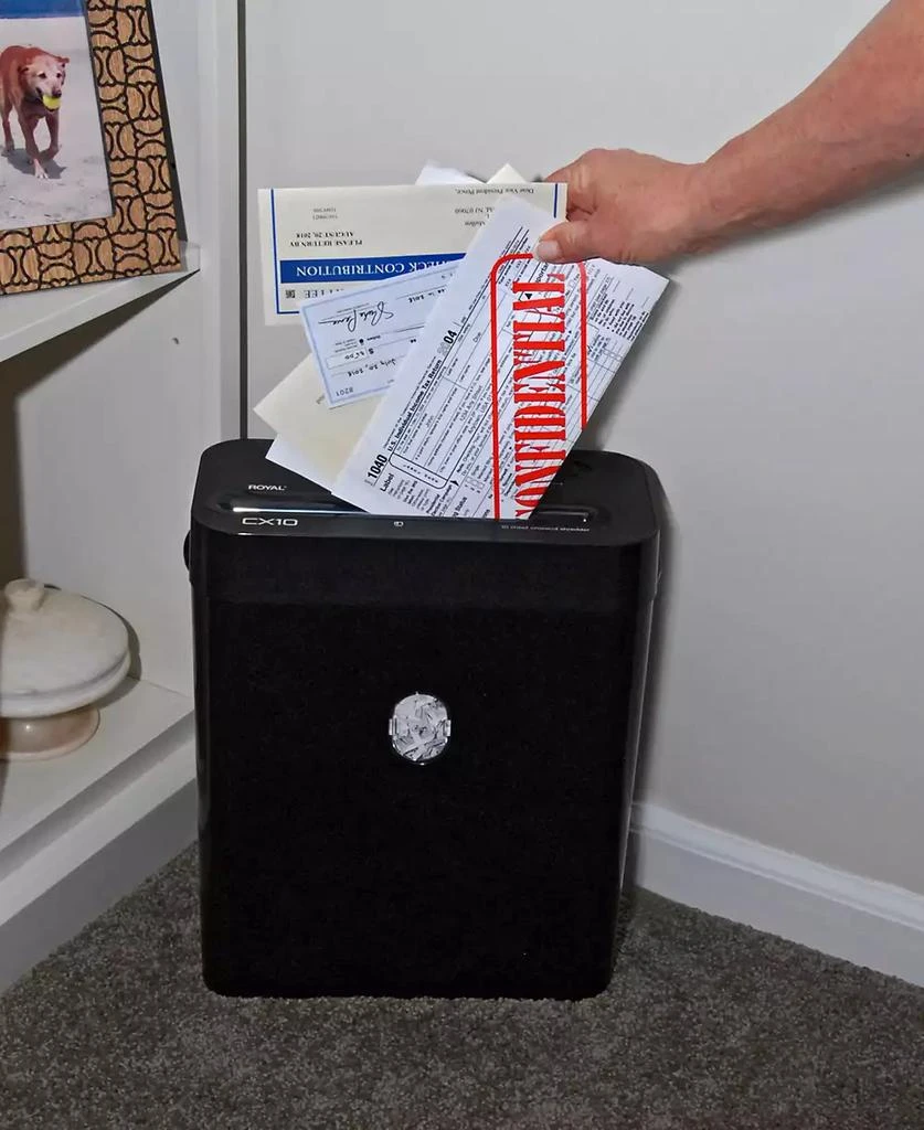 royal 10 Sheet Cross Cut Lift Off Paper Shredder, Black 2