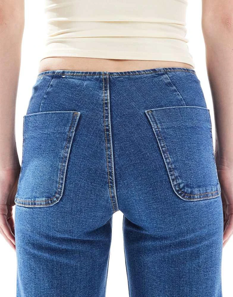 Stradivarius Stradivarius Tall D77 straight leg jean with button detail in dark wash 4