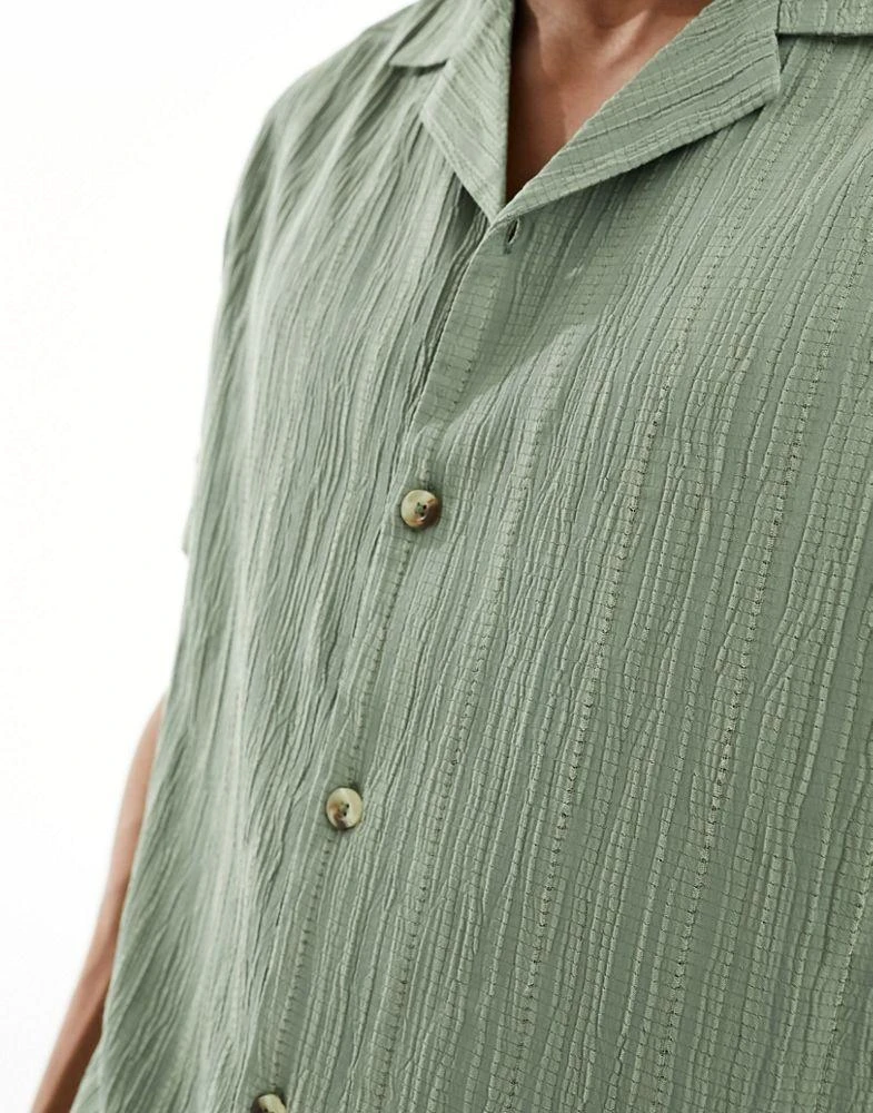 ASOS ASOS DESIGN short sleeve relaxed revere collar crinkle texture shirt in green 3