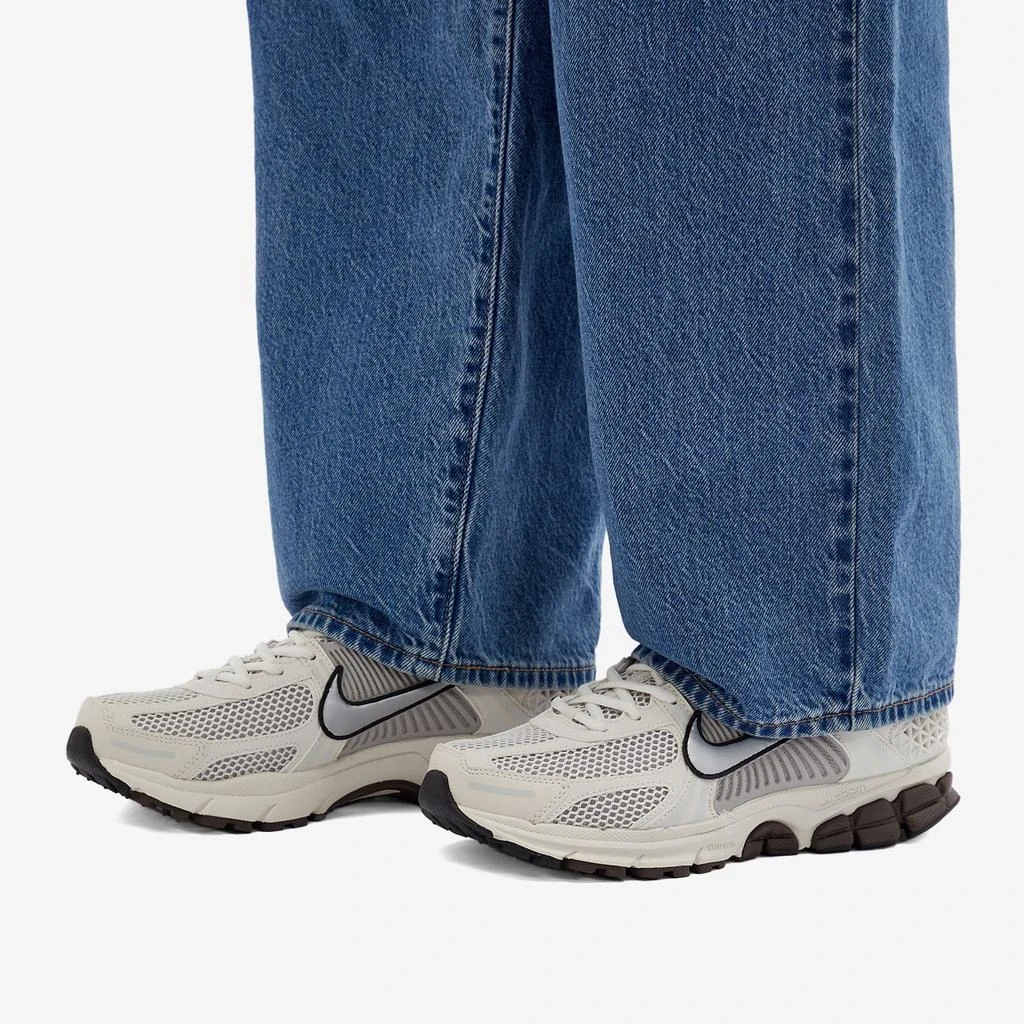 NIKE Nike W Zoom Vomero 5 6