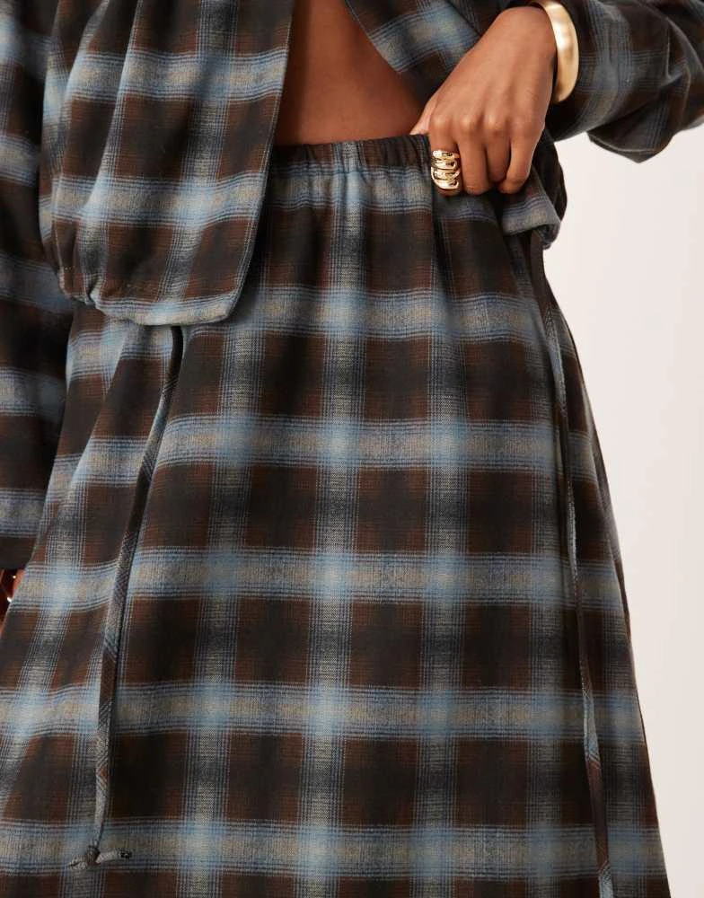 Motel Motel Taka co-ord midiaxi skirt in blue brown check 4