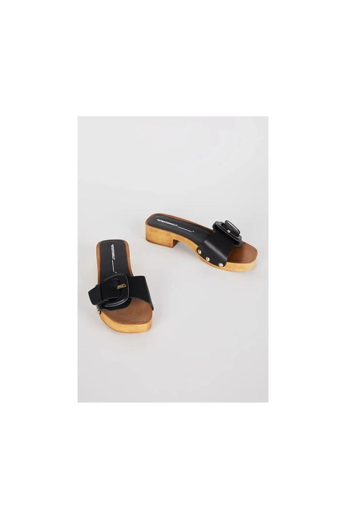 Intentionally Blank Intentionally Blank Mar Clog Sandal 3