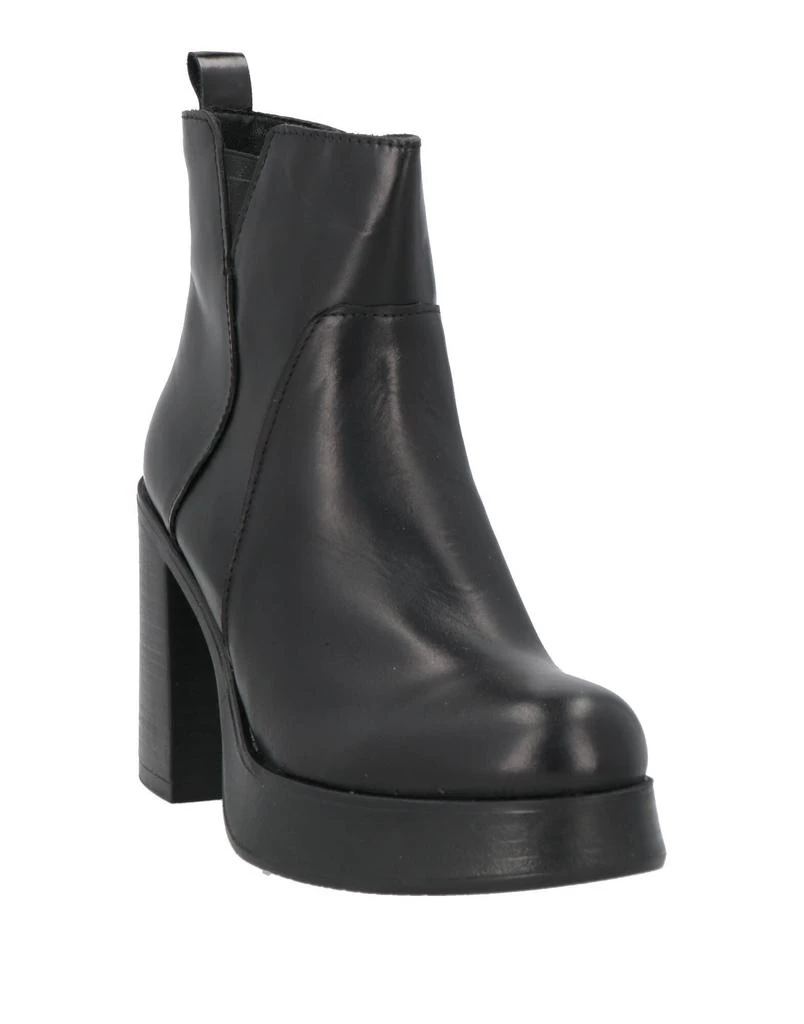 MARIKA MILANO Ankle boot 2