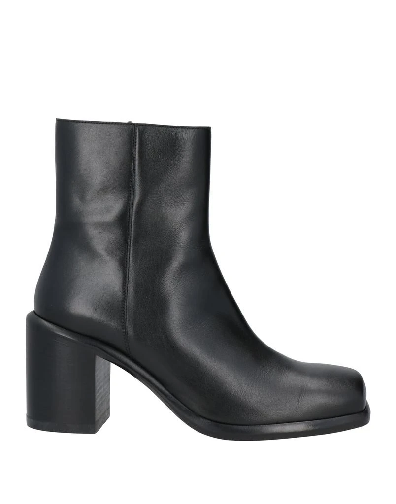 LEGRES FOOTWEAR 1