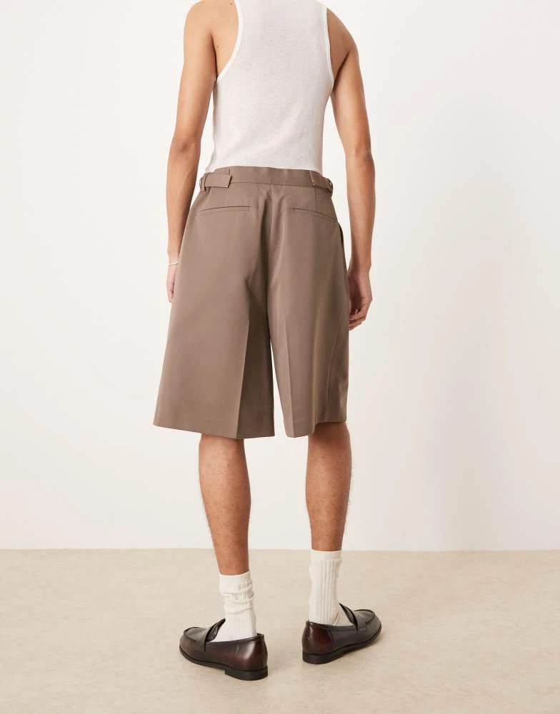 ASOS ASOS DESIGN smart wide leg shorts with front pleat and side adjusters in stone 4
